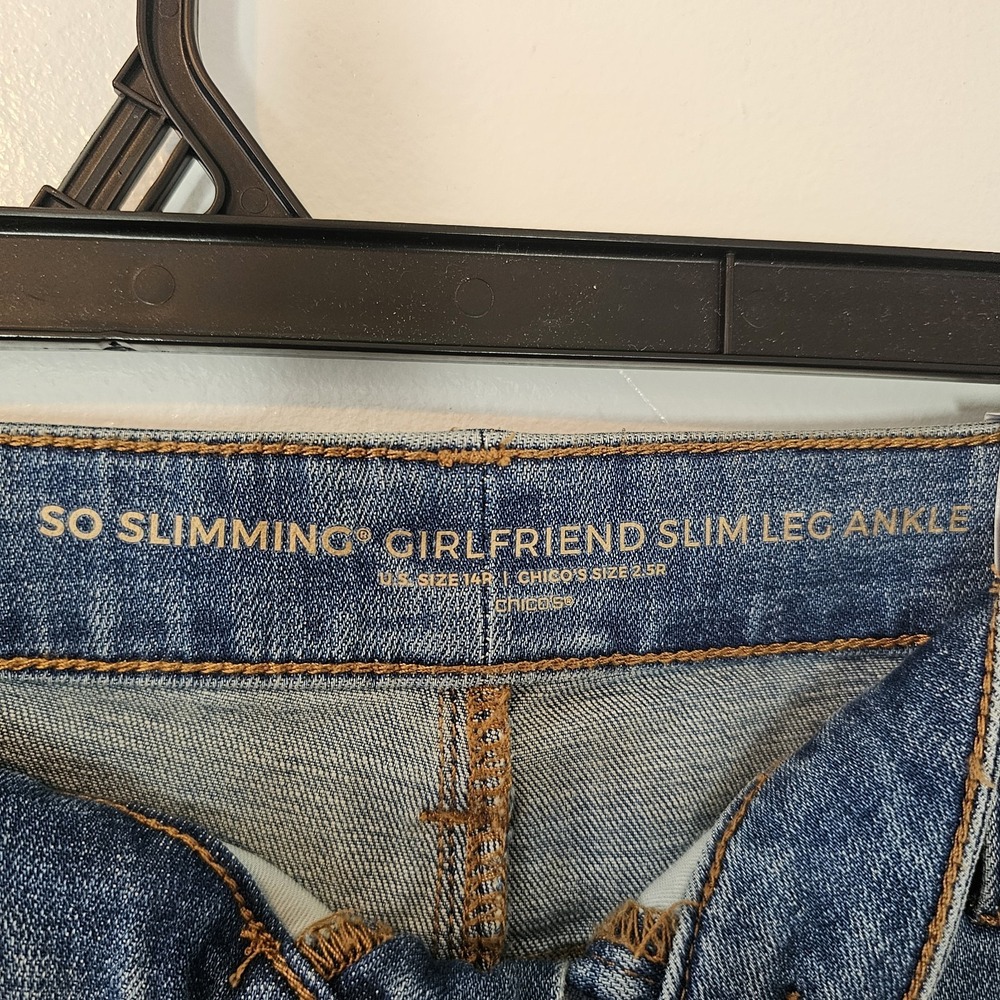 New Chico's So Slimming Girlfriend Ankle Jeans Size2.5R(US Size 14R) Blue - Picture 2 of 8